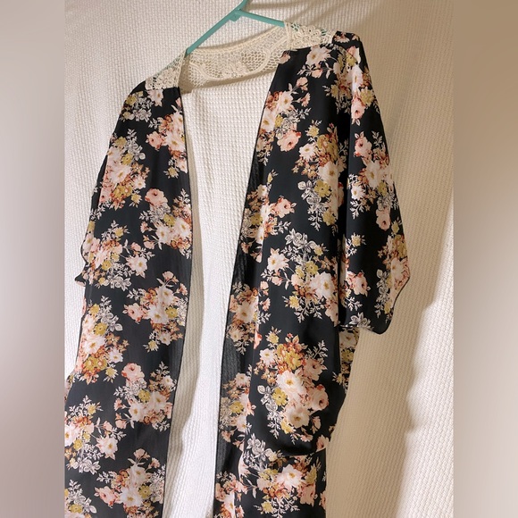Floral Cardigan - Picture 4 of 5